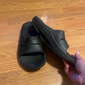 OOFOS Black Sandals Ultimate Comfort